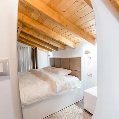 Apartment Gorica Korce
